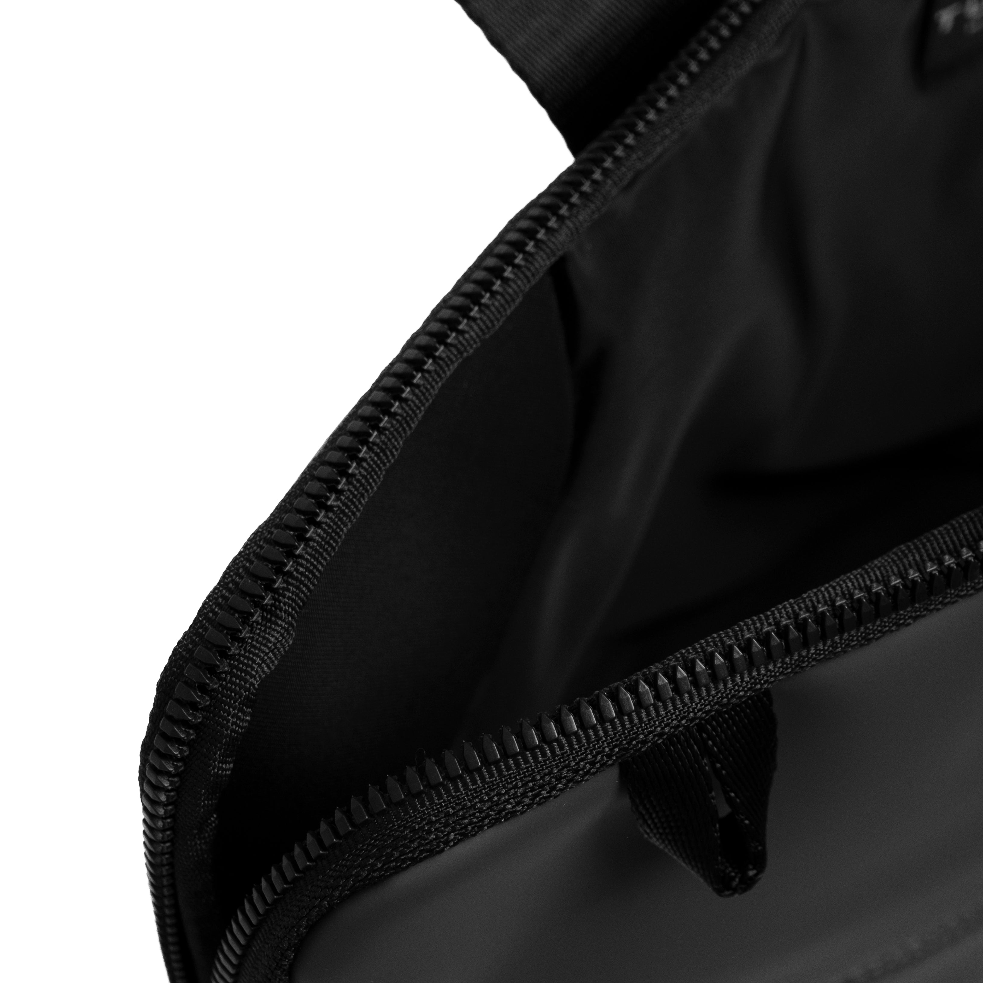 Tucano Borsa Gommo Superslim 15.6" Nero